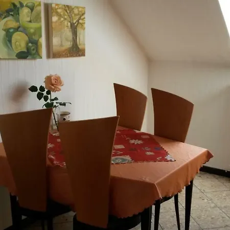 海因布赫旅馆 3*